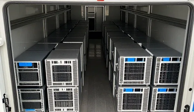 软件研发服务中的适配方案选择与维护策略